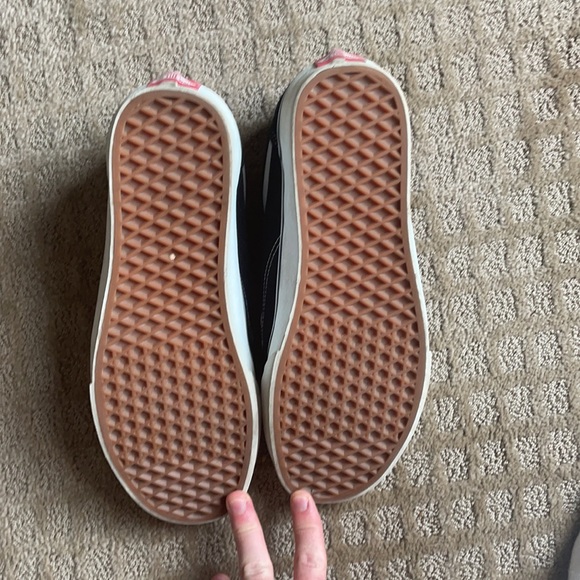 Vans - Picture 3 of 4